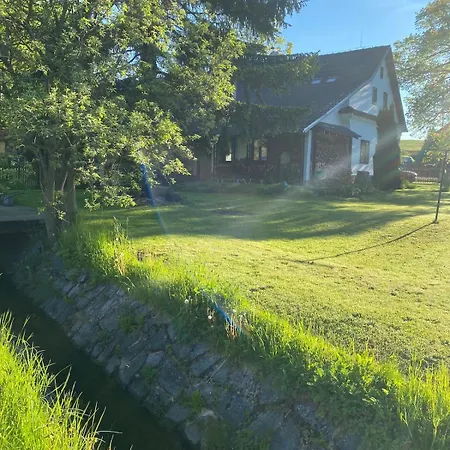 Semesterbostad Chalupa Svratouch